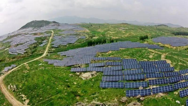 中國(guó)十三省最大光伏電站在這里！欽州康熙嶺的光伏電站能排上號(hào)了嗎？