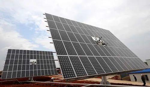 中國(guó)十三省最大光伏電站在這里！欽州康熙嶺的光伏電站能排上號(hào)了嗎？