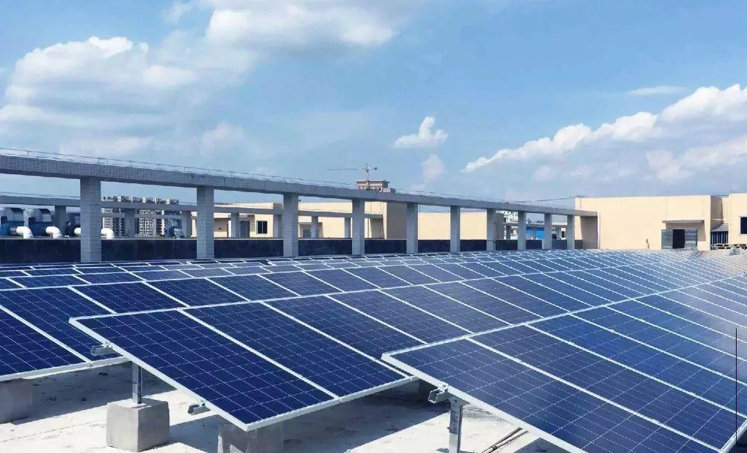 為什么秋季的光伏發(fā)電量比夏季還高？